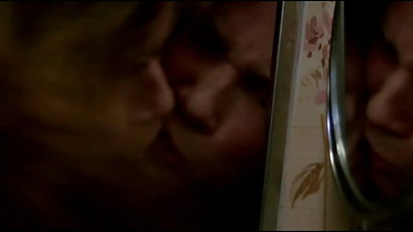 කාලි රෝස මල් ලිංගිකව හැසිරෙන මහා කොල්ලය