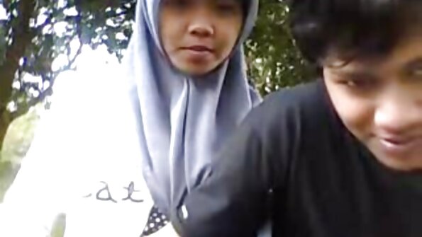 කළු බබාට අන්තර් වාර්ගික ත්‍රිත්වයක් ඇත