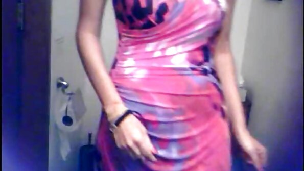 ව්‍යාජ පියයුරු සහිත උණුසුම් ලැටිනා ලූනා ස්ටාර් bf විසින් කෙලෙසයි