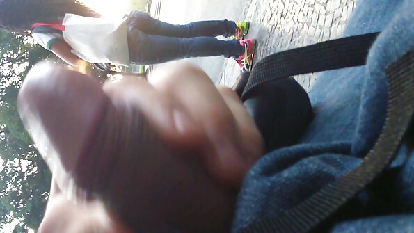 වික්ටෝරියා වෙල්වට් ඇගේ අපතය තදින් හා ක්‍රීම් කර ඇත