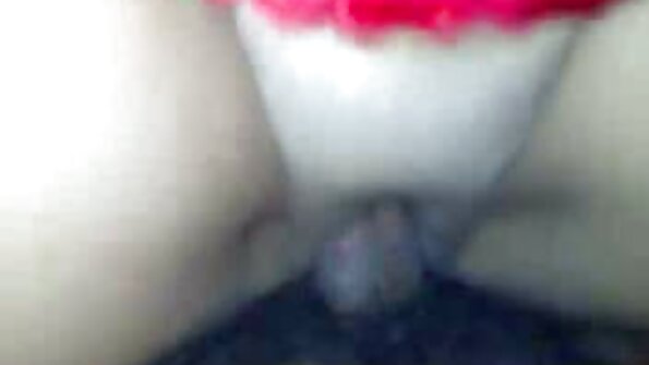 කයිල් වාසනාවන්තයි එයාගේ ඇස් බැඳපු කුඩම්මාට කෙලවන්න