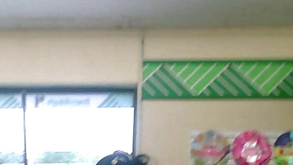 උමා ජොලි සහ කෝරි චේස් විශාල ලස්සන පිරිමි සැරයටිය බෙදා ගනී