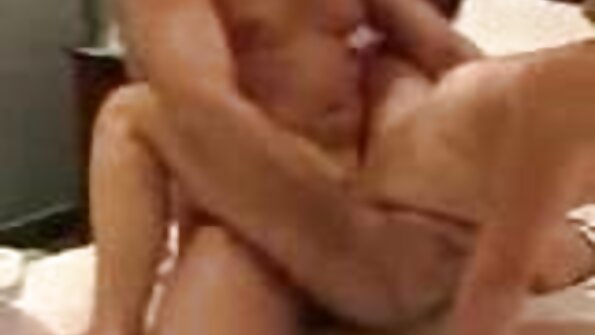 කිම්බර්ලි සහ ලිලී ආදරය කරති