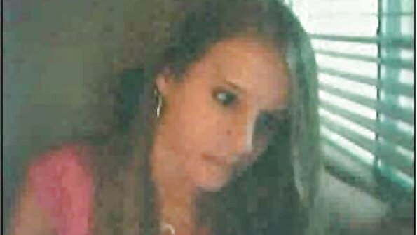 Ava Sparxxx ඇගේ පුක නොමිලේ පිරිනැමුවා