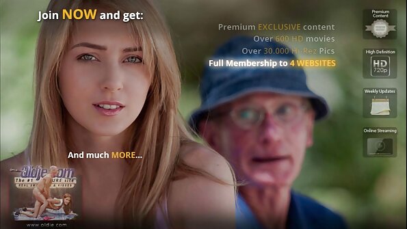 සරාගී දැරිය Slay Savage ඇගේ සුළු පියාට කෙලවීම සතුටක්