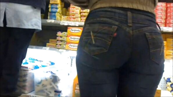 Kinky babe Kylie Rocket සොරකම් කිරීමේ වරදට දඩුවම් ලබයි