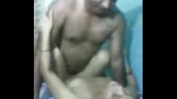 චබී බබෙක් හාඩ් ඩික් උරන්න කැමතියි