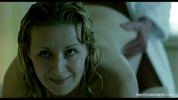 කාර්යබහුල බබා වෙරළේදී කෙලෙව්වා