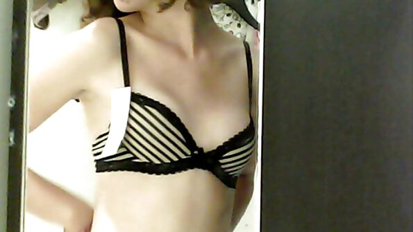 Lucy Hearteuro POV හි දෘඩ බොත්තම උරා බොයි