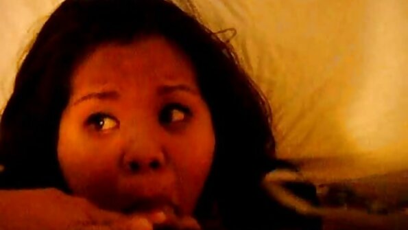 Phat ass MILF Richelle Ryan හට හොඳ පහරක් ලැබේ