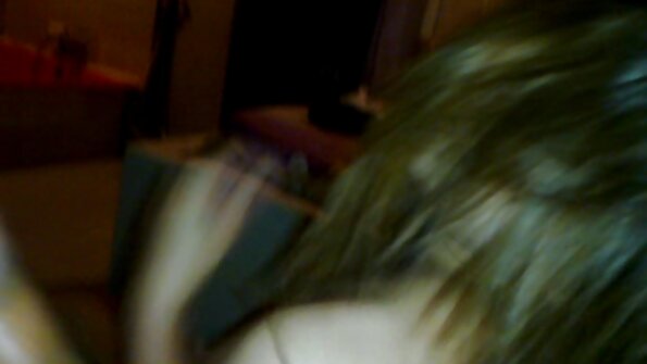 ලස්සන කෙල්ලෝ අසභ්‍ය වීඩියෝවක් කරනවා