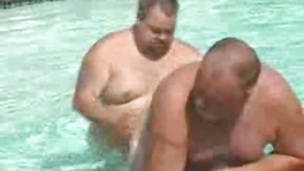 වින්නා රීඩ් ඔළුව දීලා ලස්සනට කෙලවෙනවා