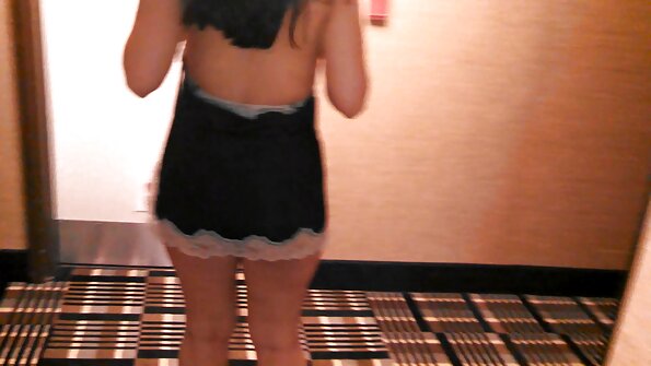 ගුද ලිංගිකත්වයට ලැදි කාන්තාවක් කෙලෙව්වා