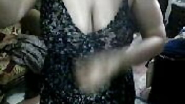 Jenna J Ross ටොමී ගන්ට කෙලවනවා