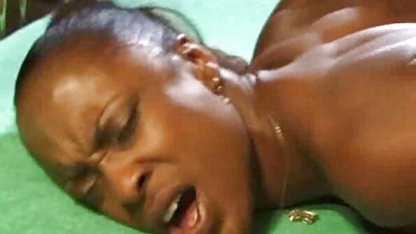 Latina Esperanza Del Horno දැඩි මගුලක් සහ ක්‍රීම්පියක් ලබා ගනී