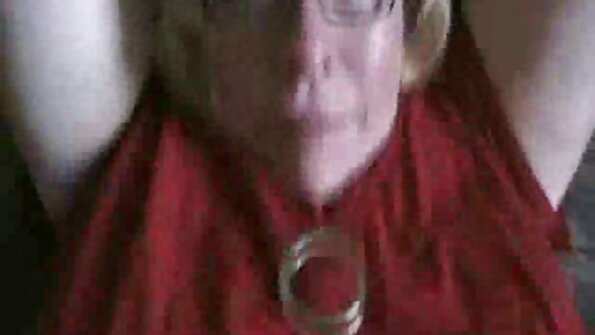 Blonde slut රෝහලේ වැඩ කරනවා