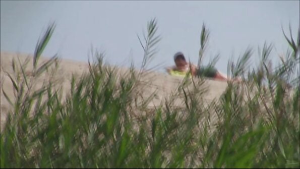 සරාගී අතුරු වෛද්‍ය පැටියා ඇගේ තෙත් පුකට පහර දෙයි