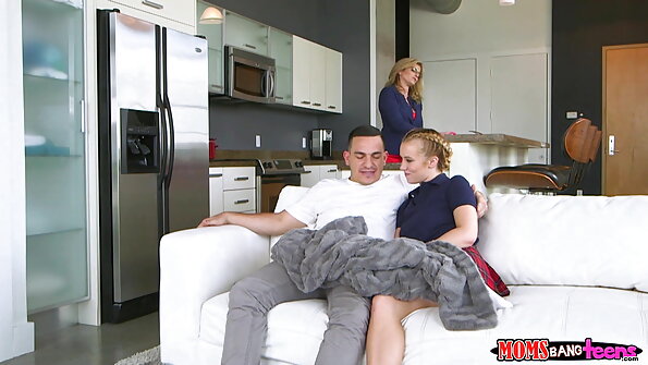 Nikki Benz ඒක ඇතුලට ගන්නවා