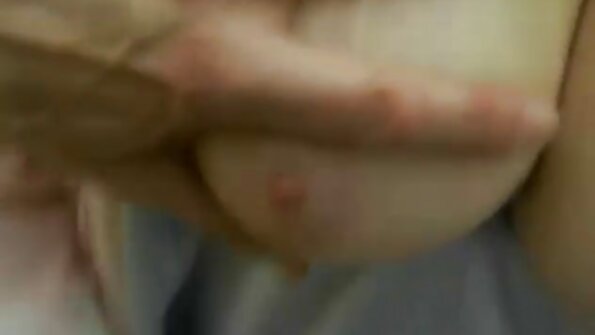 හොට් ගෑනු උන්ගෙ පුක දෙනවා