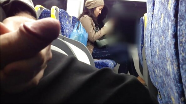 සංවේදී බබෙක් උණුසුම් මගුලකට පෙර පුදුමාකාර හිසක් ලබා දෙයි